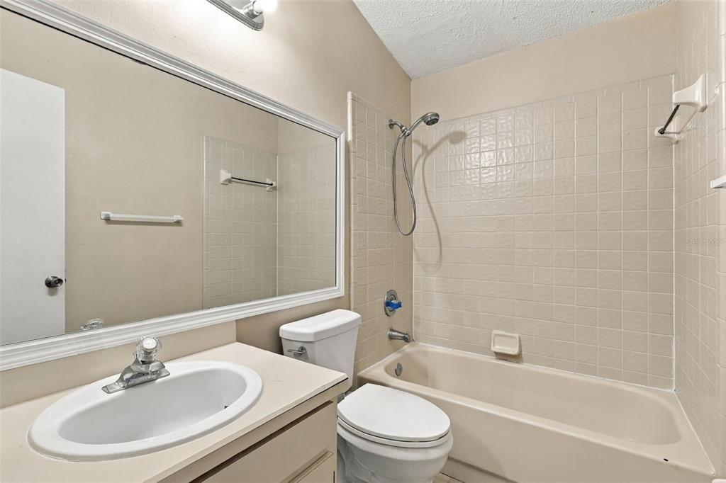 For Sale: $269,900 (3 beds, 2 baths, 1420 Square Feet)