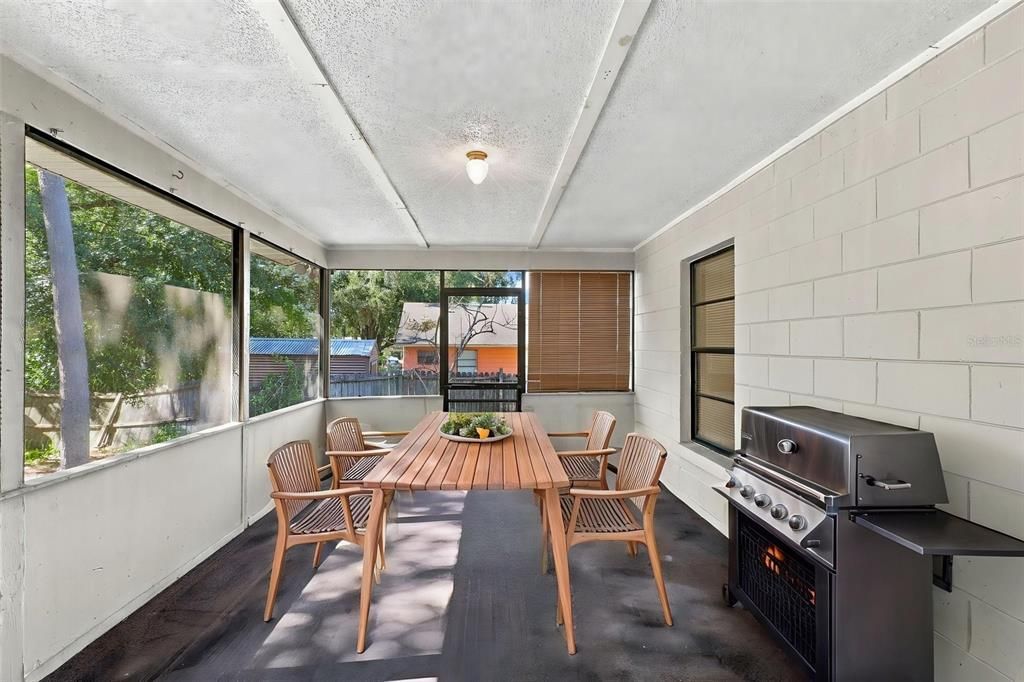 For Sale: $269,900 (3 beds, 2 baths, 1420 Square Feet)