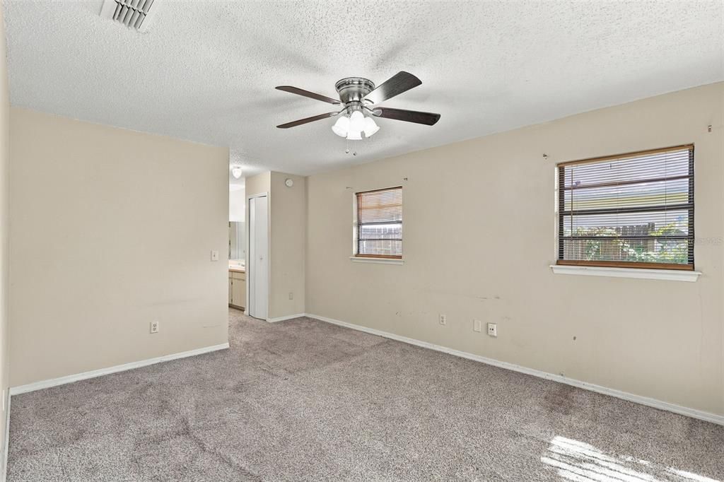 For Sale: $269,900 (3 beds, 2 baths, 1420 Square Feet)