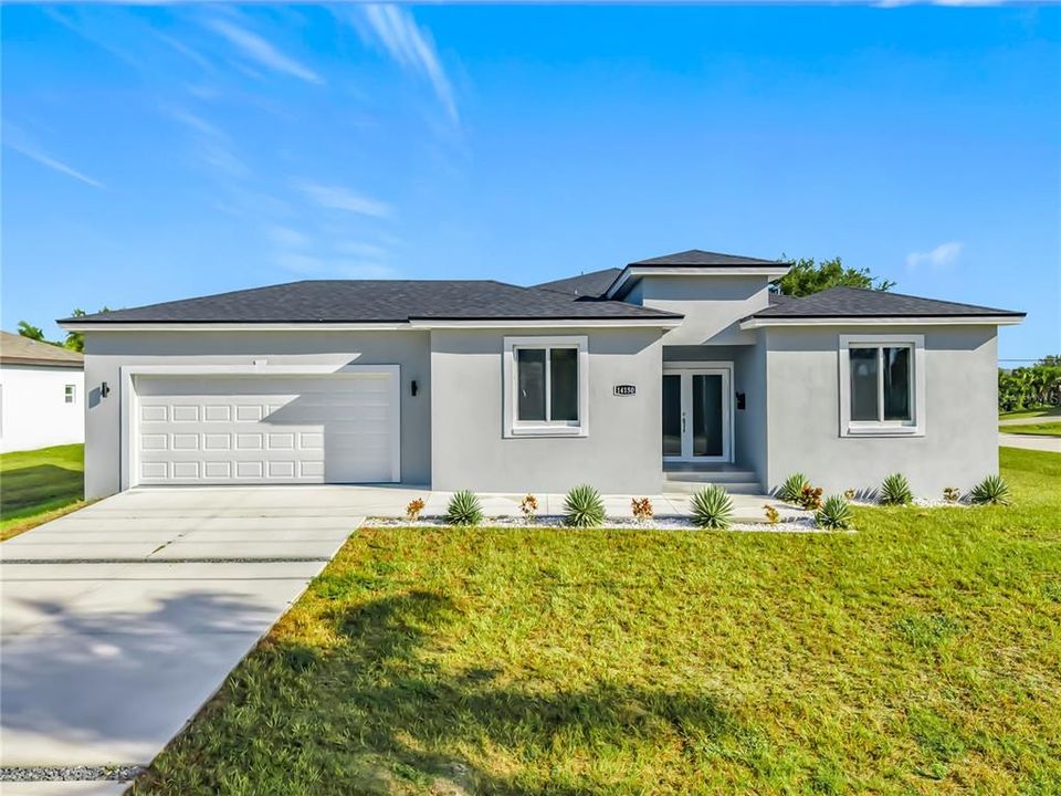 For Rent: $2,450 (5 beds, 3 baths, 2467 Square Feet)