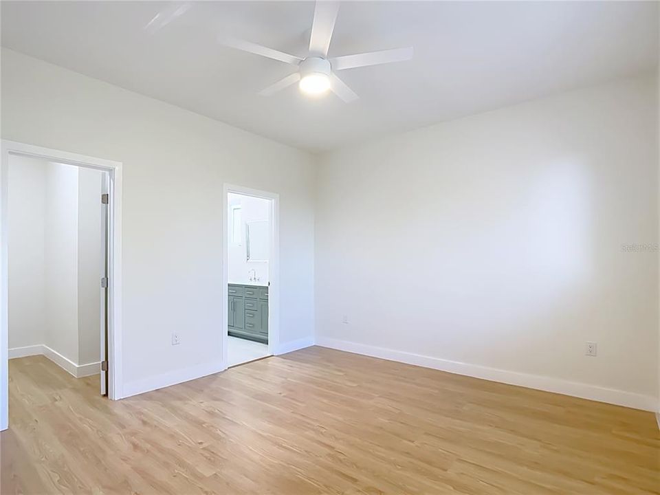 For Rent: $2,450 (5 beds, 3 baths, 2467 Square Feet)