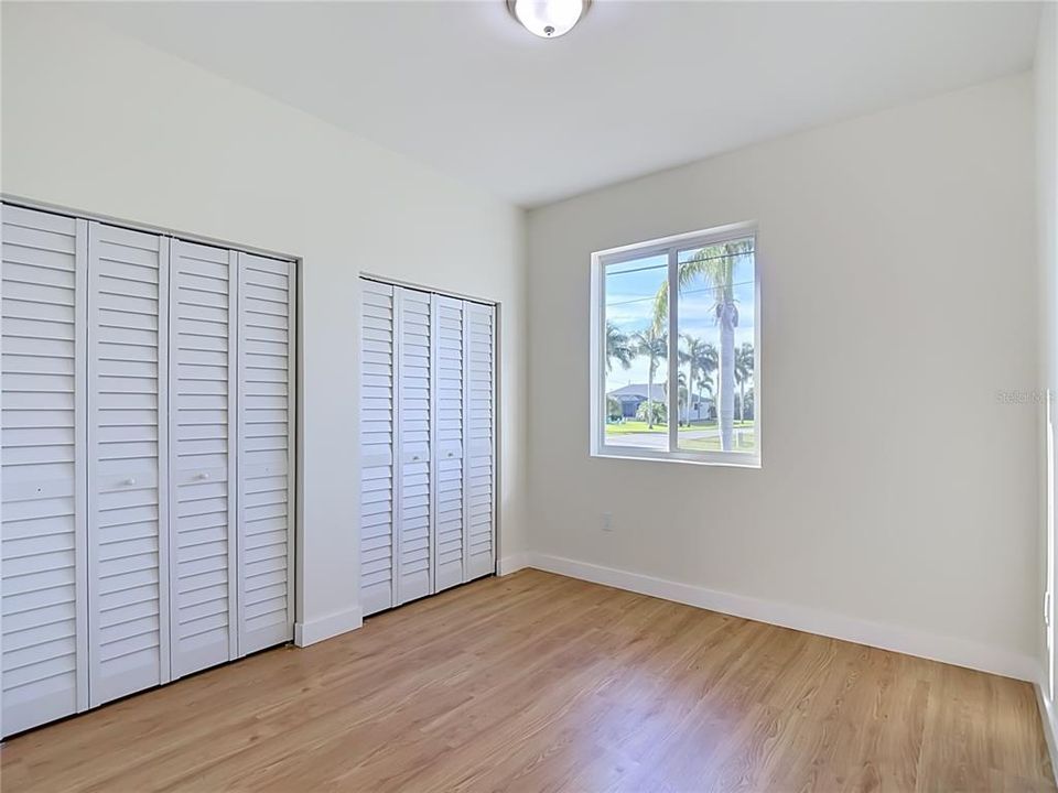 For Rent: $2,450 (5 beds, 3 baths, 2467 Square Feet)