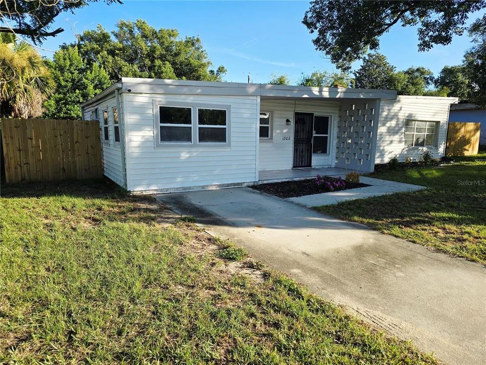 En Venta: $214,900 (3 camas, 2 baños, 1326 Pies cuadrados)