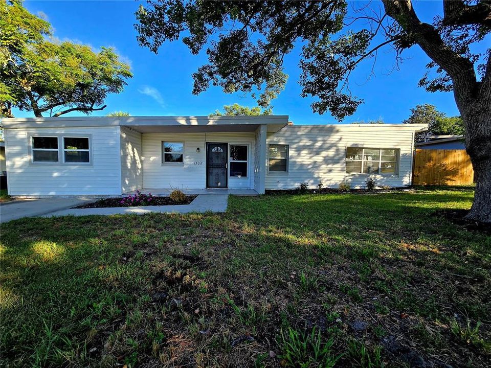 En Venta: $214,900 (3 camas, 2 baños, 1326 Pies cuadrados)