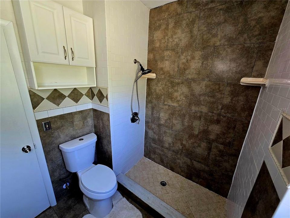 En Venta: $214,900 (3 camas, 2 baños, 1326 Pies cuadrados)