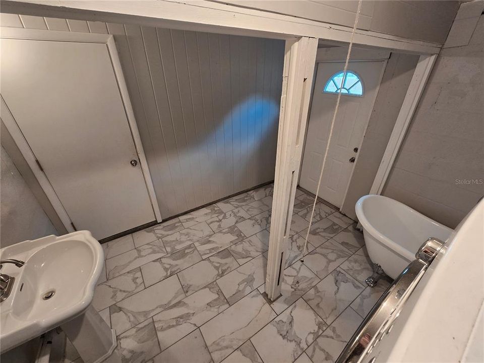 En Venta: $214,900 (3 camas, 2 baños, 1326 Pies cuadrados)