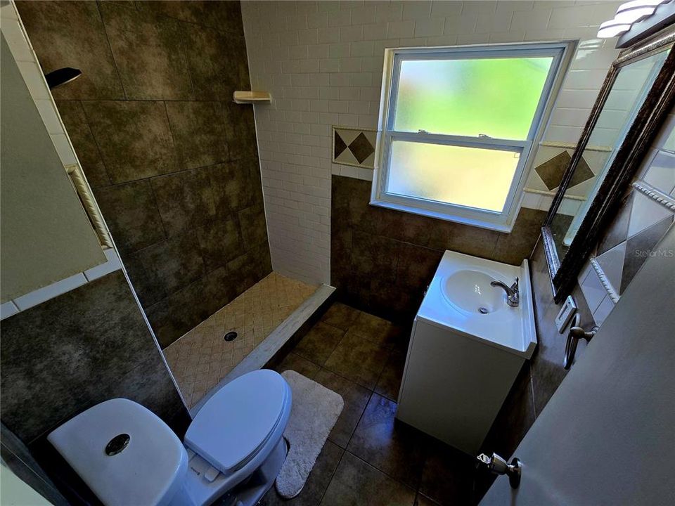En Venta: $214,900 (3 camas, 2 baños, 1326 Pies cuadrados)