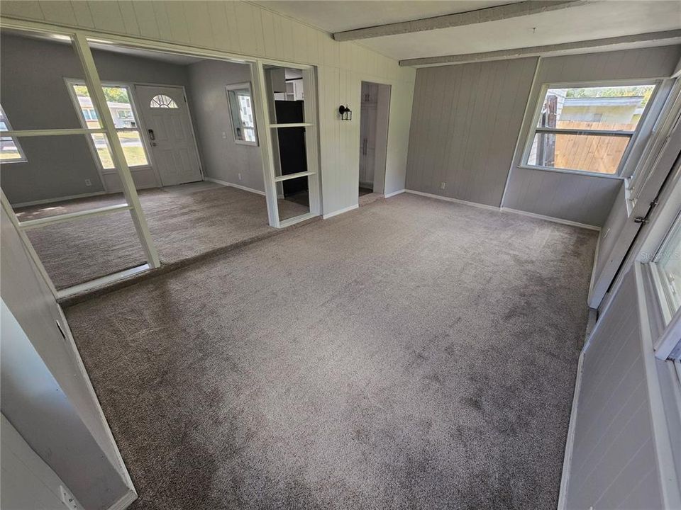 En Venta: $214,900 (3 camas, 2 baños, 1326 Pies cuadrados)
