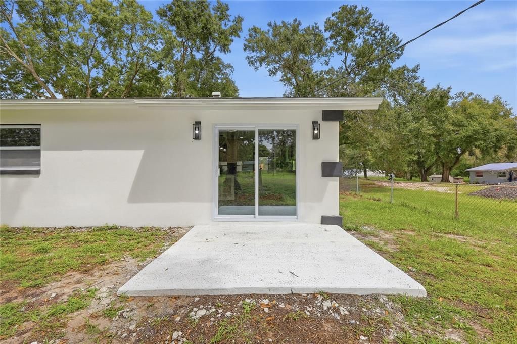 For Sale: $385,000 (4 beds, 2 baths, 1171 Square Feet)