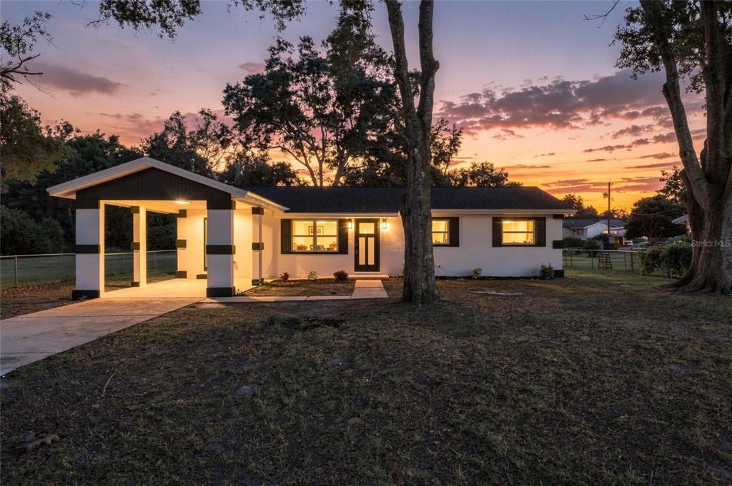 For Sale: $385,000 (4 beds, 2 baths, 1171 Square Feet)