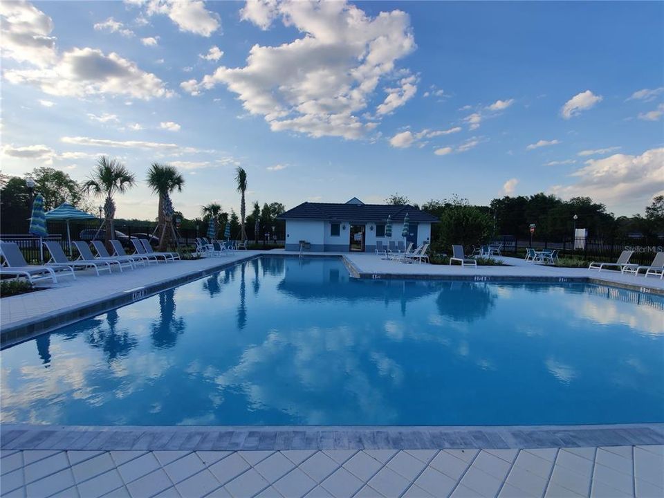 For Sale: $309,900 (3 beds, 2 baths, 1634 Square Feet)