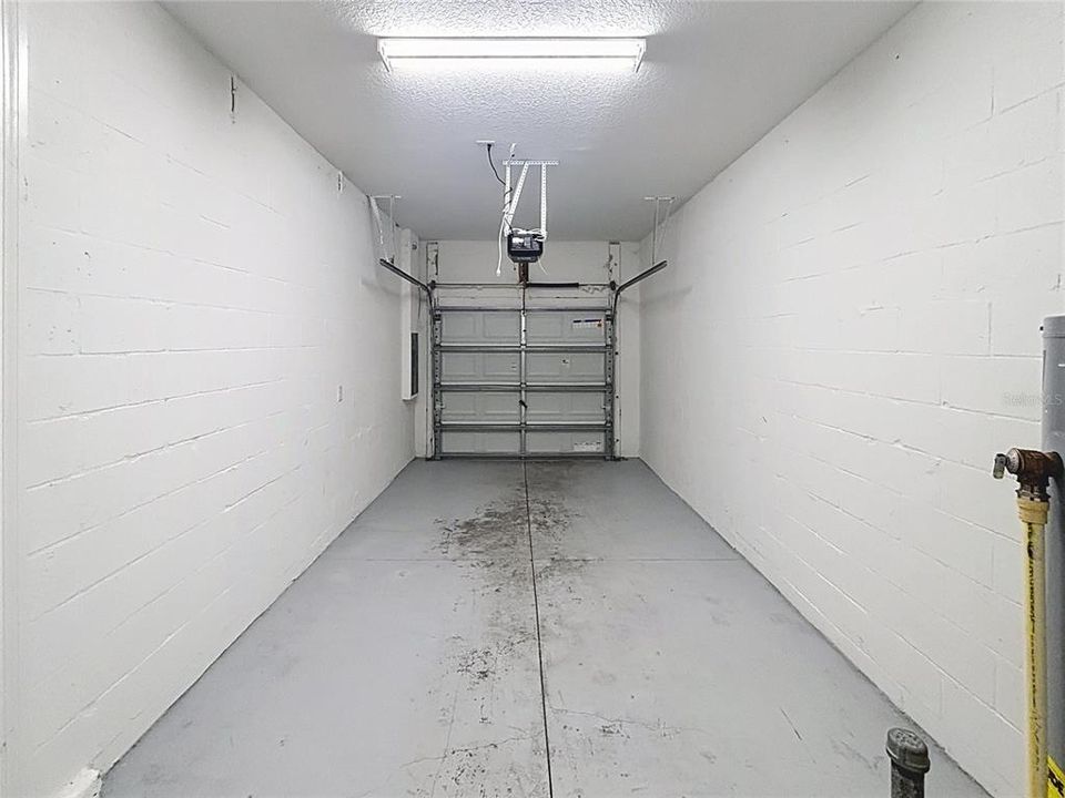 For Sale: $309,900 (3 beds, 2 baths, 1634 Square Feet)