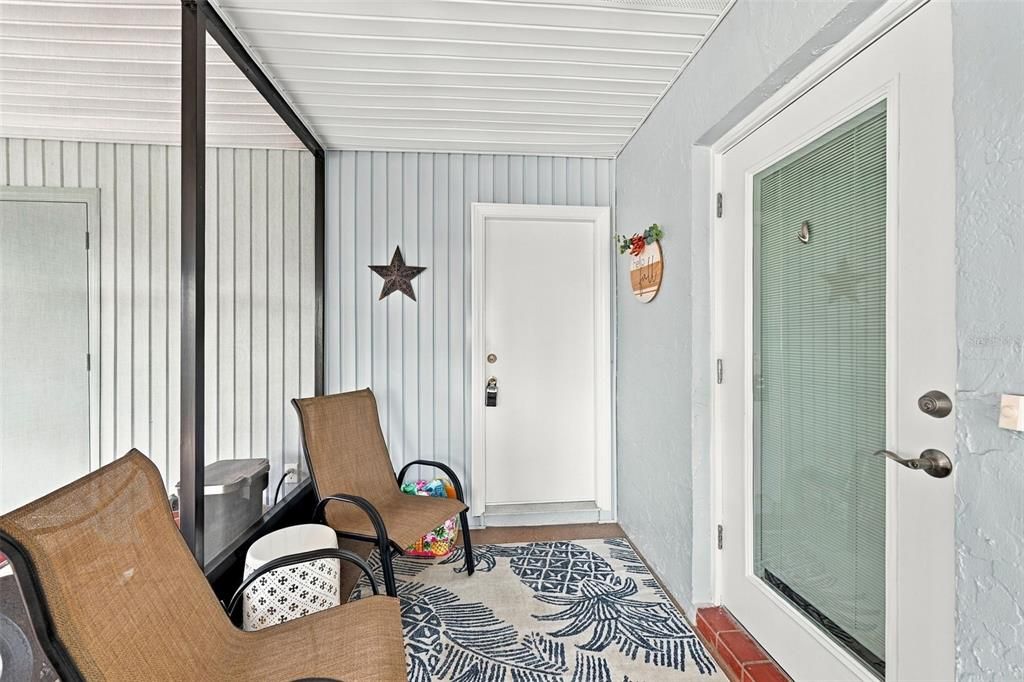 For Sale: $179,000 (2 beds, 2 baths, 1008 Square Feet)