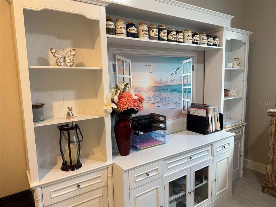 For Sale: $459,900 (2 beds, 2 baths, 1650 Square Feet)