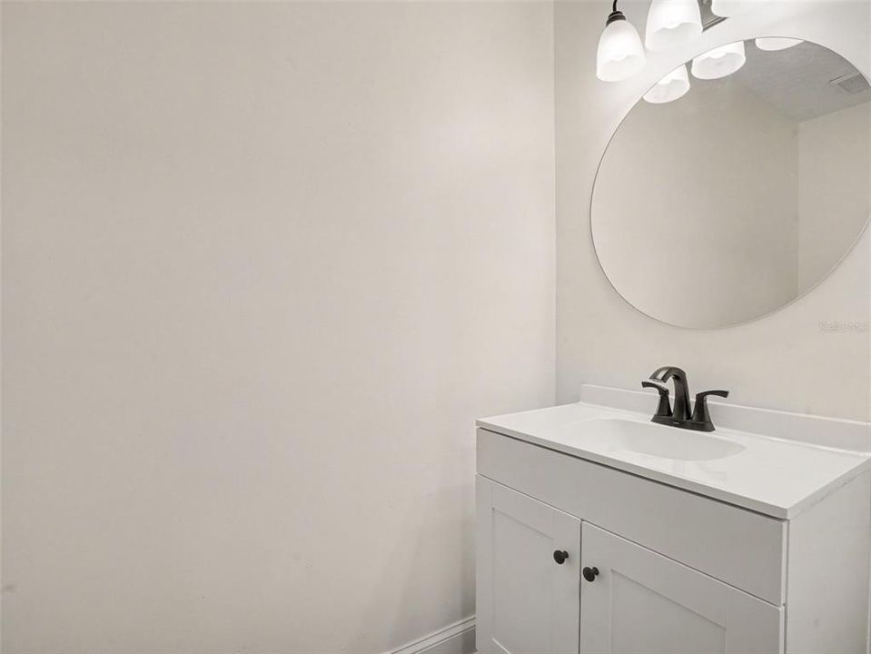 For Sale: $400,000 (3 beds, 2 baths, 2215 Square Feet)