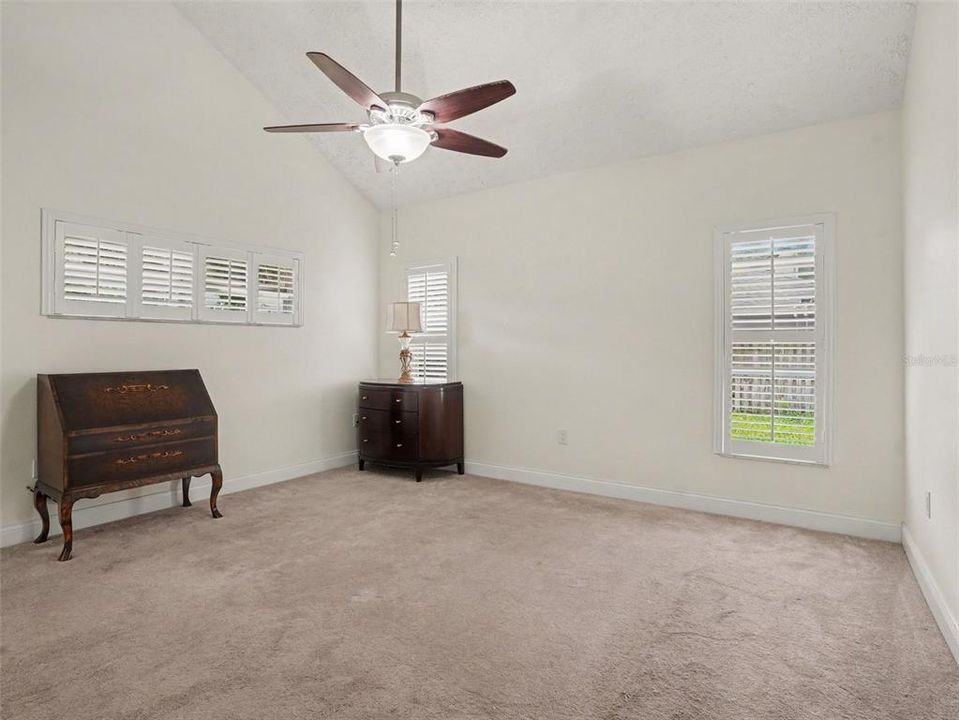 For Sale: $400,000 (3 beds, 2 baths, 2215 Square Feet)