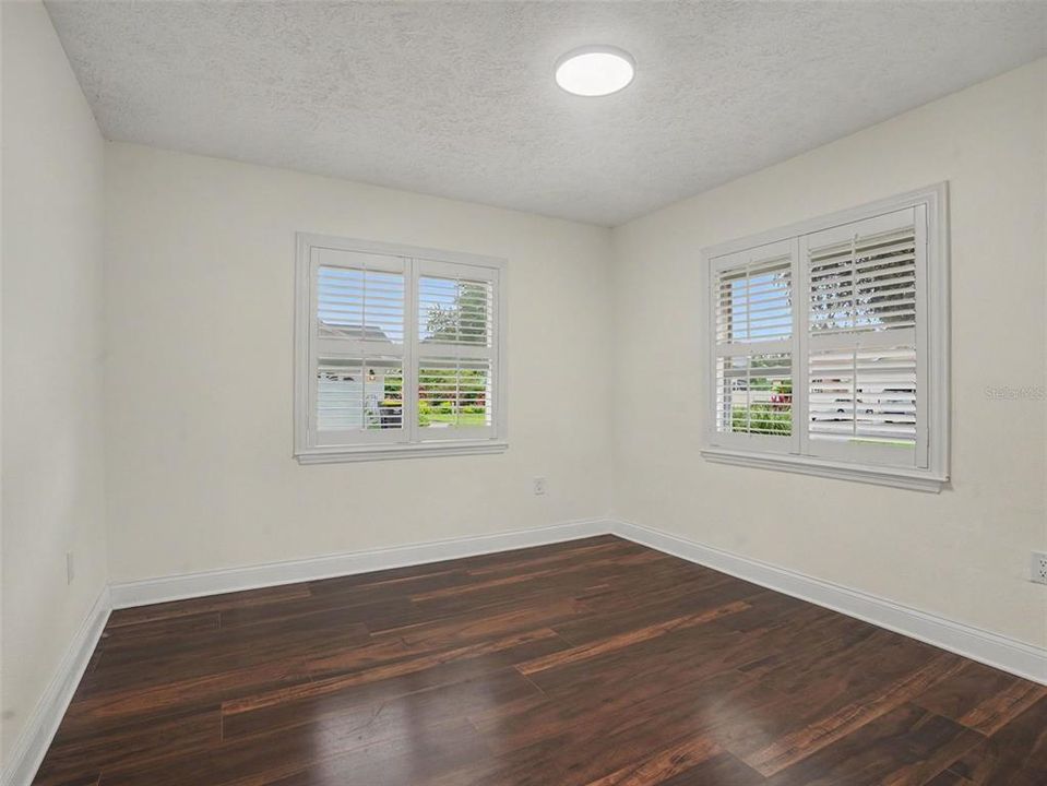 For Sale: $400,000 (3 beds, 2 baths, 2215 Square Feet)