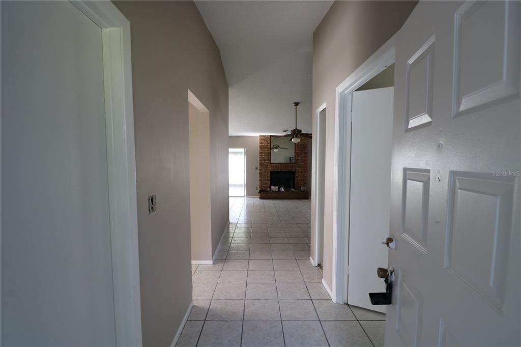 For Rent: $2,700 (4 beds, 2 baths, 1539 Square Feet)