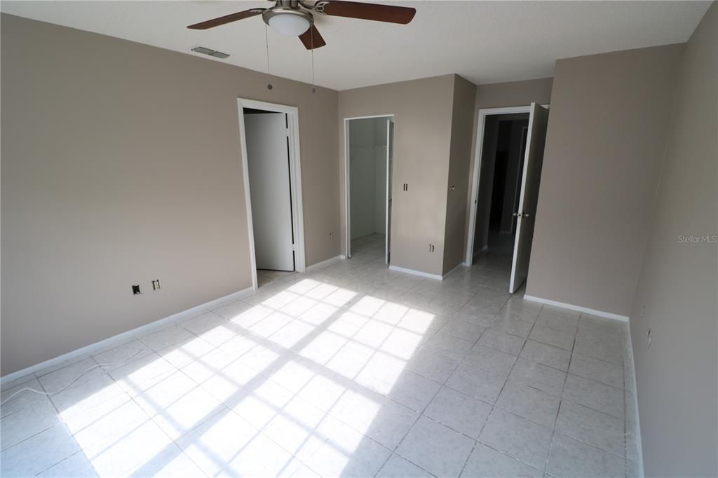 For Rent: $2,700 (4 beds, 2 baths, 1539 Square Feet)