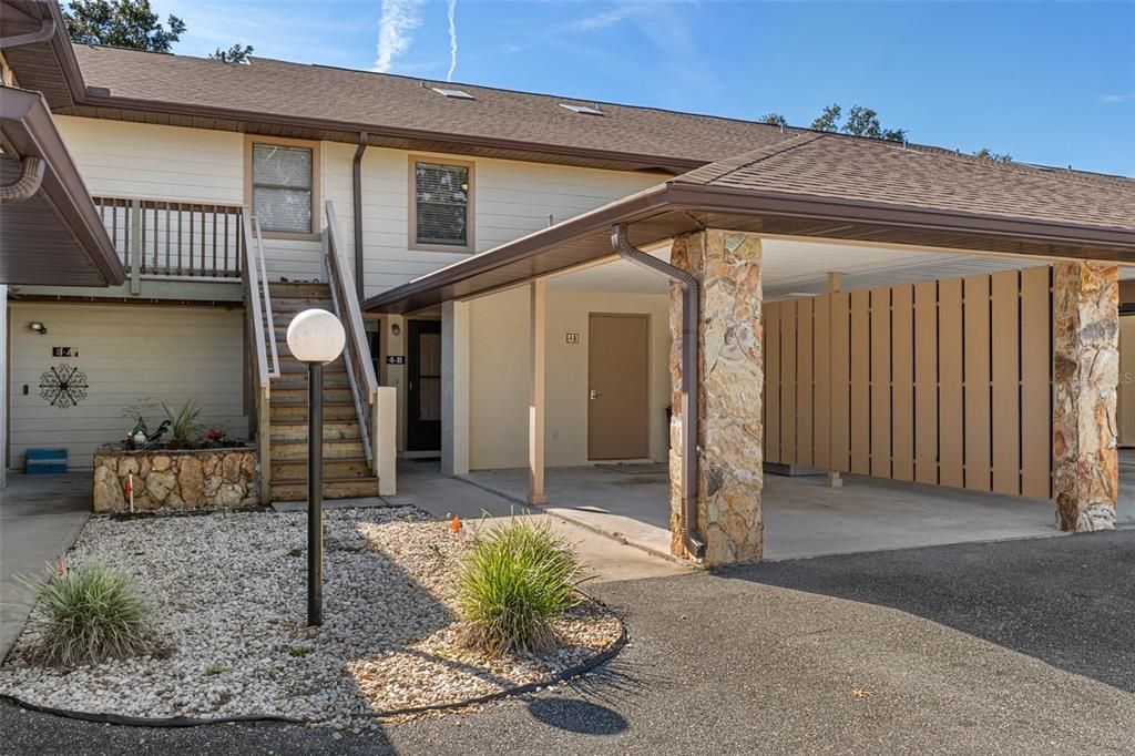 For Sale: $175,000 (2 beds, 2 baths, 1320 Square Feet)