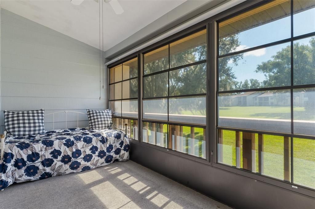 For Sale: $175,000 (2 beds, 2 baths, 1320 Square Feet)