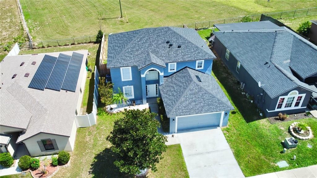 En Venta: $299,000 (4 camas, 2 baños, 2242 Pies cuadrados)