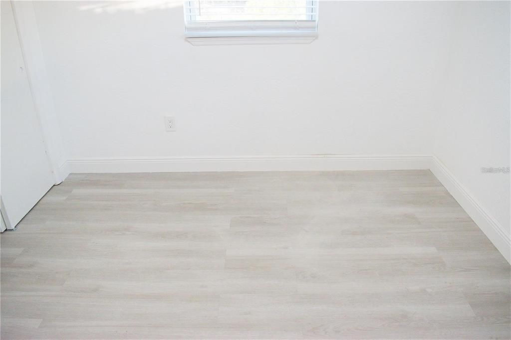 For Sale: $365,000 (3 beds, 2 baths, 1100 Square Feet)