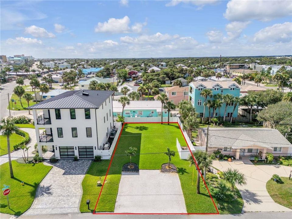 For Sale: $725,000 (0.08 acres)