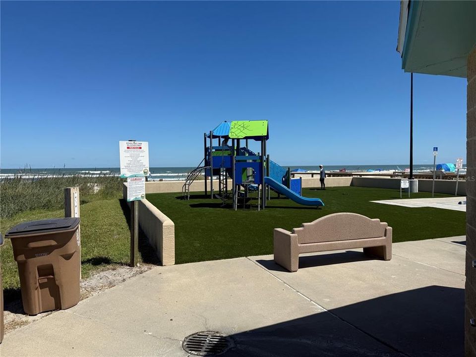 For Sale: $725,000 (0.08 acres)