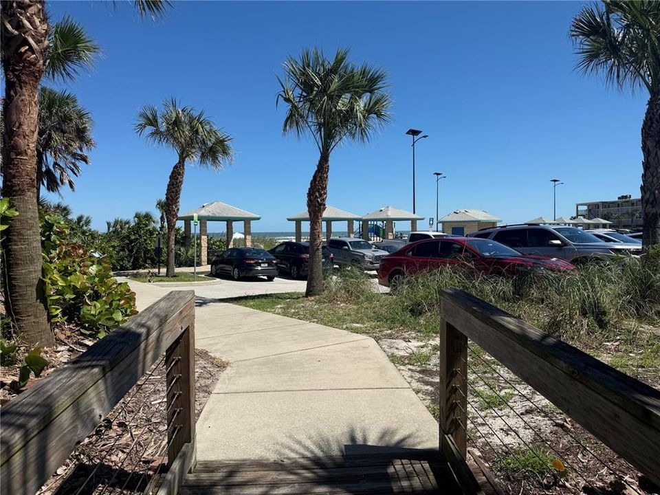 For Sale: $725,000 (0.08 acres)