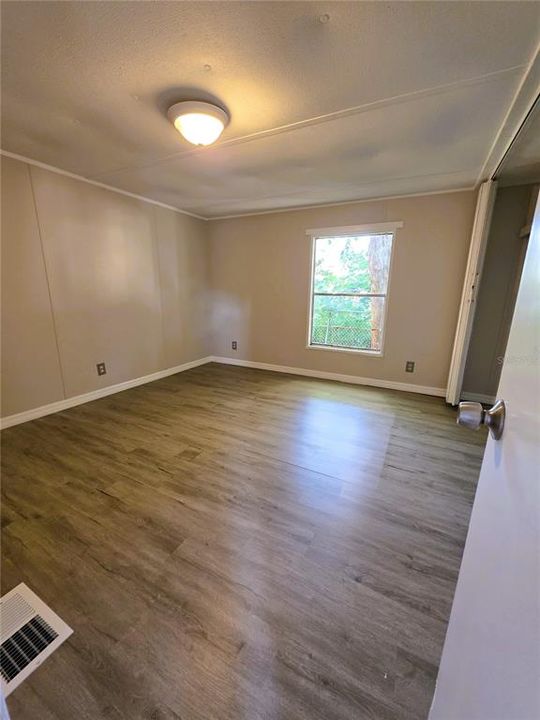 В аренду: $1,700 (4 спален, 3 ванн, 924 Квадратных фут)