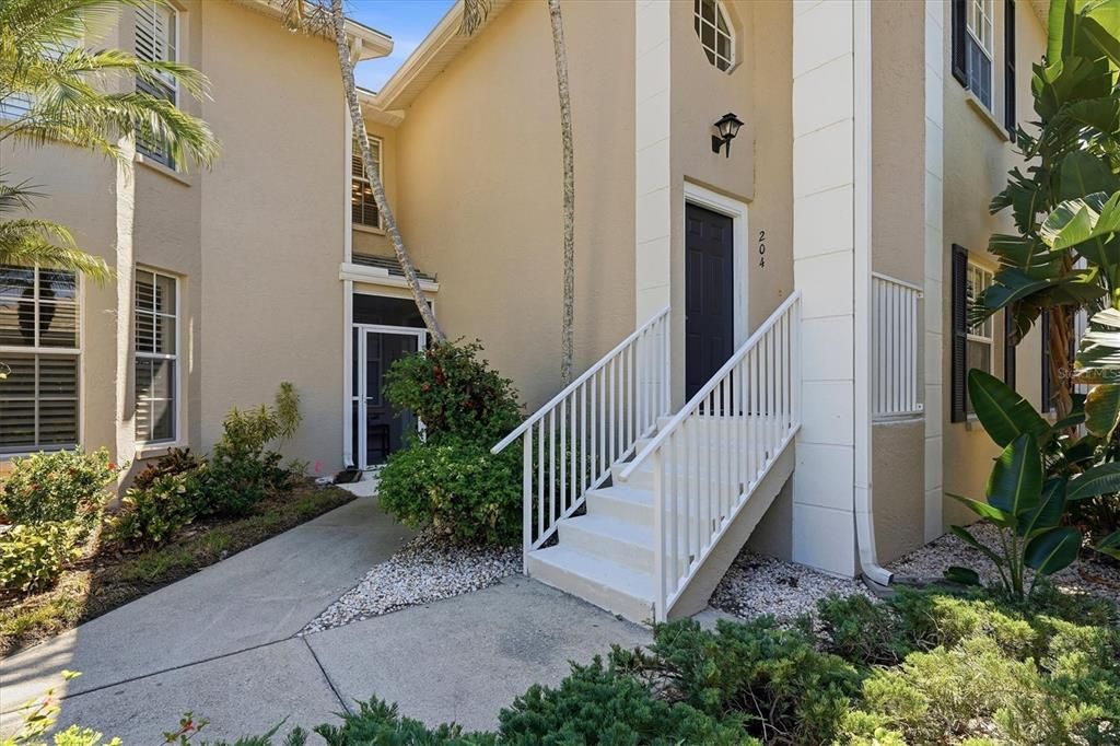 For Sale: $329,000 (3 beds, 2 baths, 1650 Square Feet)