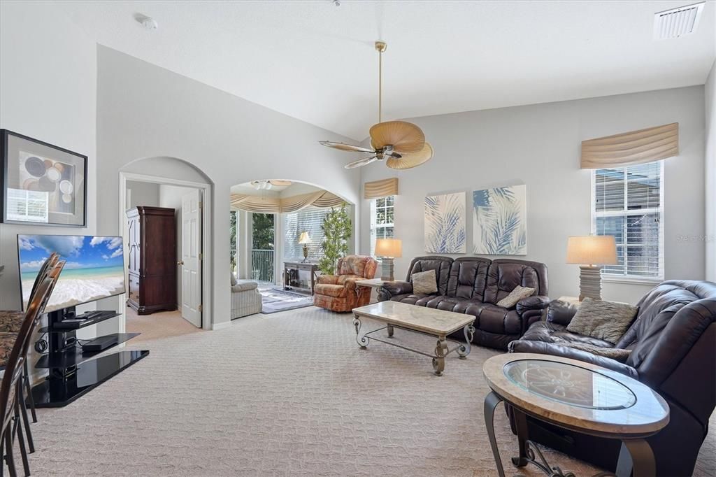 For Sale: $329,000 (3 beds, 2 baths, 1650 Square Feet)