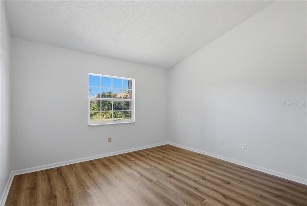For Sale: $325,900 (4 beds, 0 baths, 1704 Square Feet)