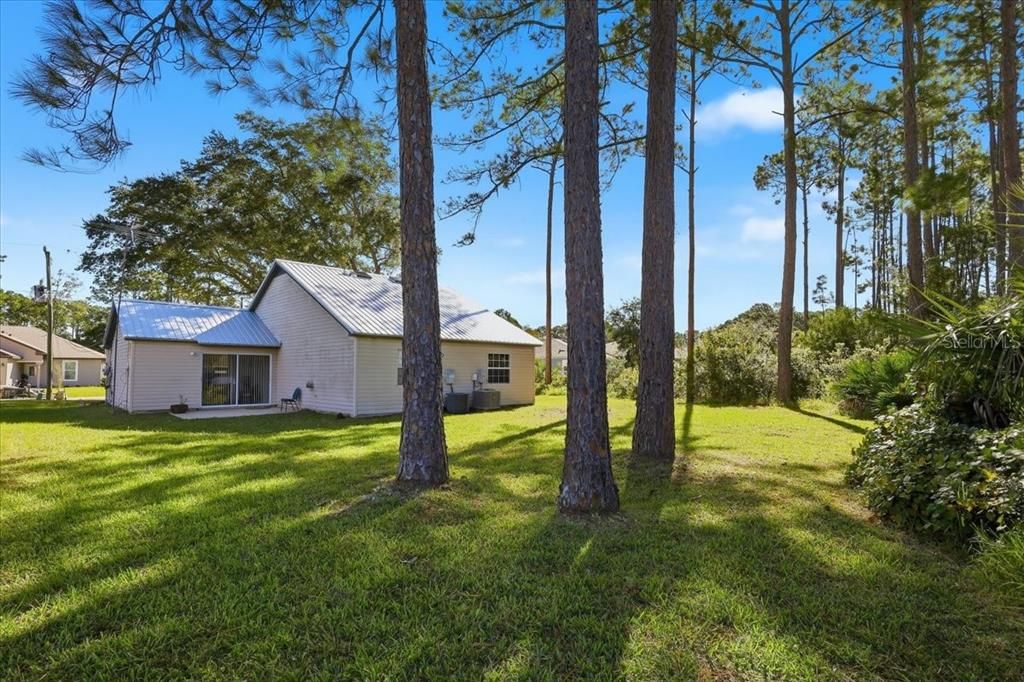 For Sale: $325,900 (4 beds, 0 baths, 1704 Square Feet)