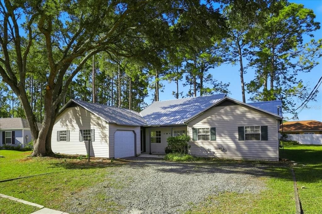 For Sale: $325,900 (4 beds, 0 baths, 1704 Square Feet)