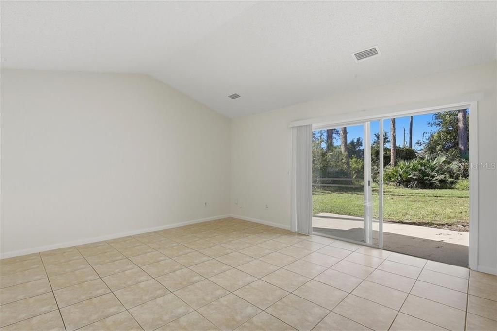 For Sale: $325,900 (4 beds, 0 baths, 1704 Square Feet)