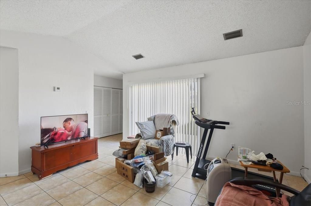For Sale: $325,900 (4 beds, 0 baths, 1704 Square Feet)