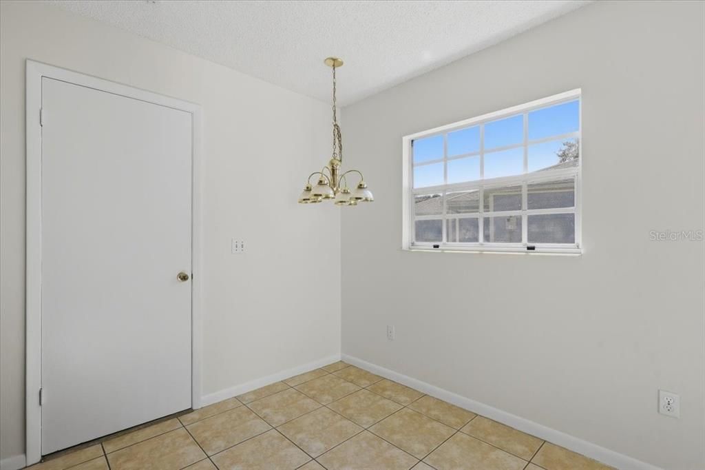 For Sale: $325,900 (4 beds, 0 baths, 1704 Square Feet)