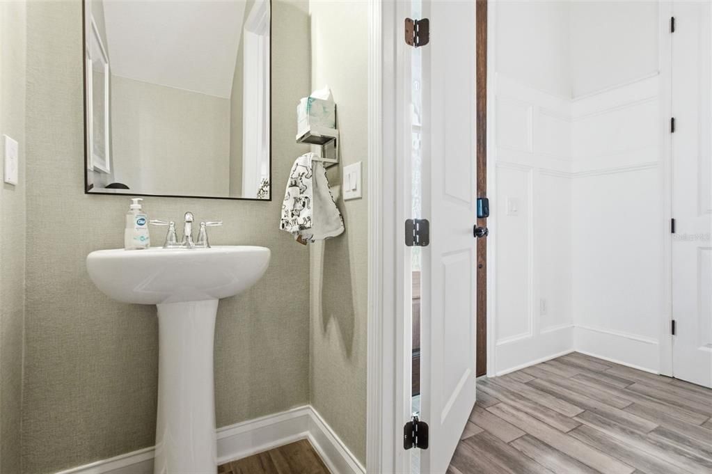 For Rent: $5,000 (3 beds, 2 baths, 2818 Square Feet)