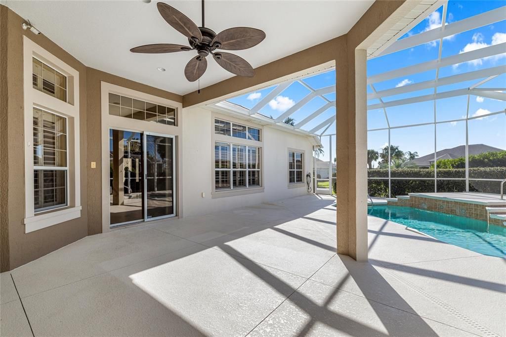 En Venta: $949,900 (3 camas, 2 baños, 2680 Pies cuadrados)