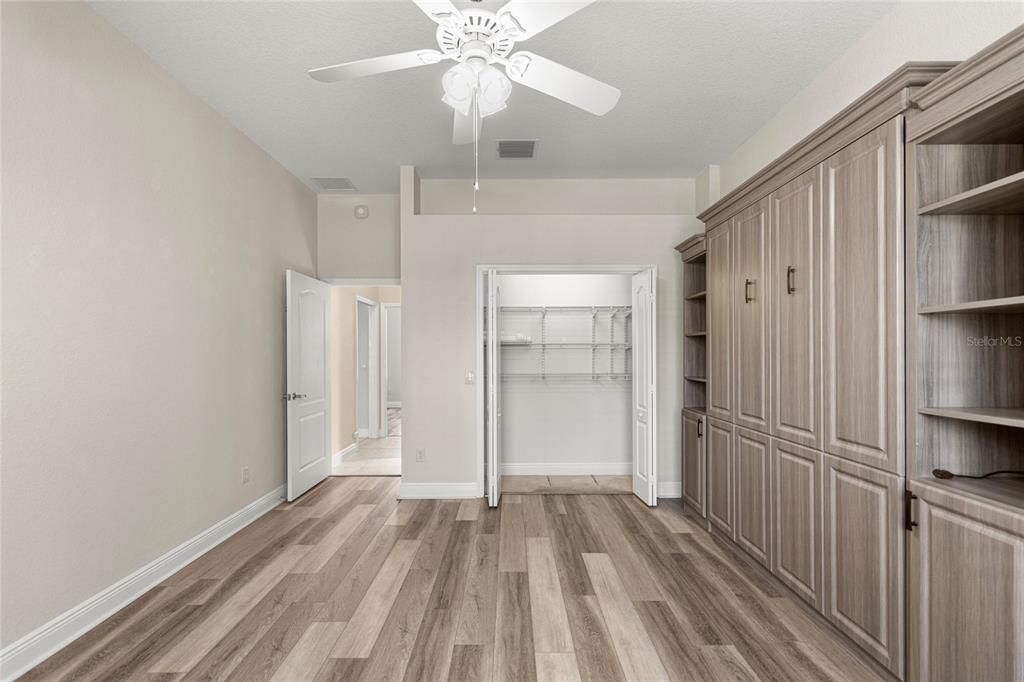 En Venta: $949,900 (3 camas, 2 baños, 2680 Pies cuadrados)