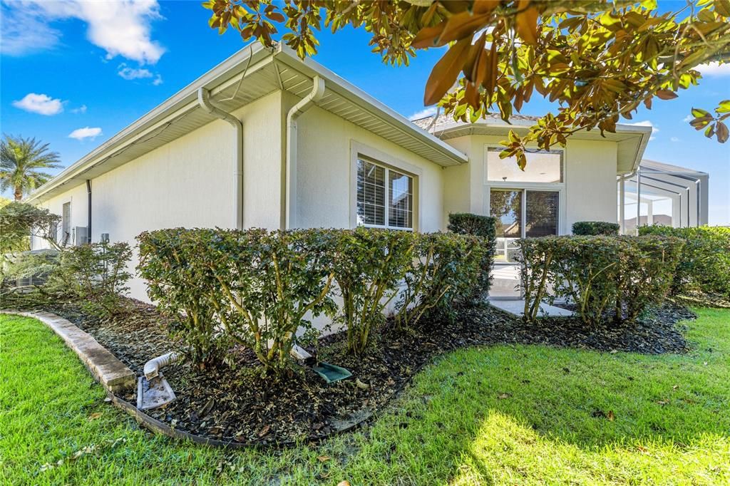 En Venta: $949,900 (3 camas, 2 baños, 2680 Pies cuadrados)