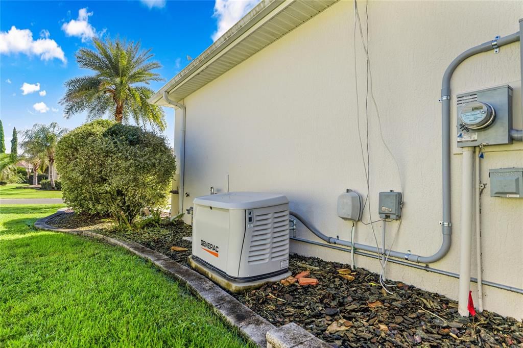 En Venta: $949,900 (3 camas, 2 baños, 2680 Pies cuadrados)