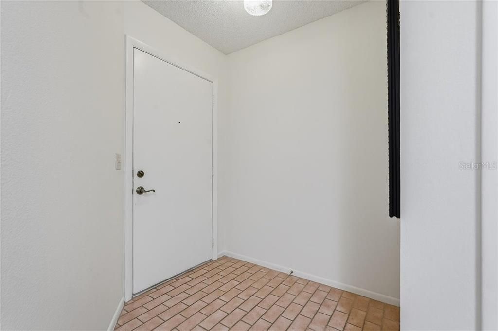 En Venta: $175,000 (2 camas, 2 baños, 1395 Pies cuadrados)