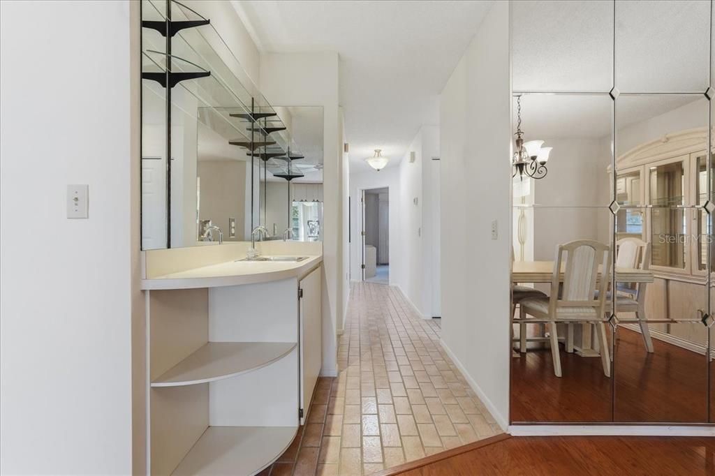 En Venta: $175,000 (2 camas, 2 baños, 1395 Pies cuadrados)