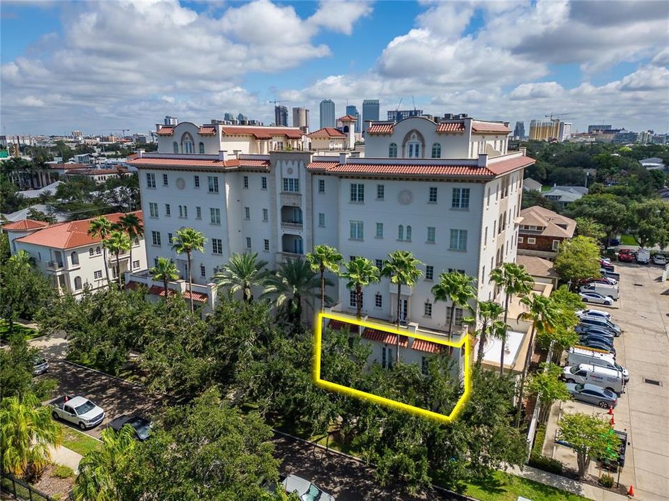 For Rent: $5,000 (3 beds, 3 baths, 1760 Square Feet)