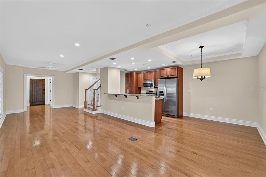 For Rent: $5,000 (3 beds, 3 baths, 1760 Square Feet)