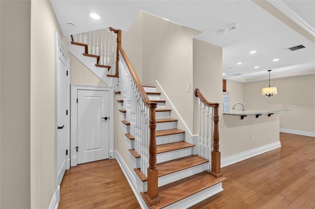 For Rent: $5,000 (3 beds, 3 baths, 1760 Square Feet)