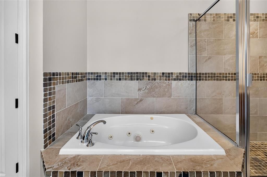 For Rent: $5,000 (3 beds, 3 baths, 1760 Square Feet)